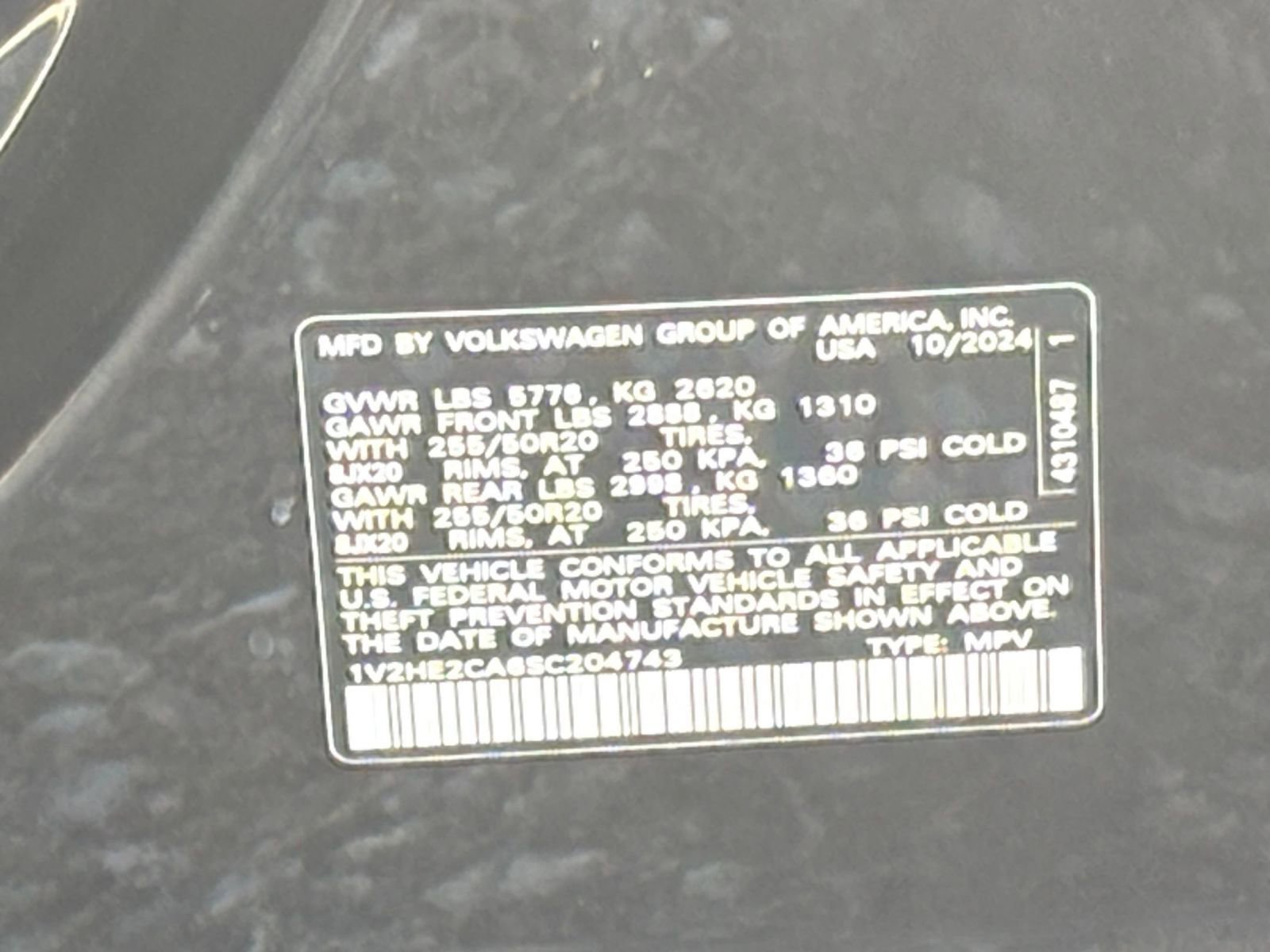 Used 2025 Volkswagen Atlas Cross Sport SE image 30