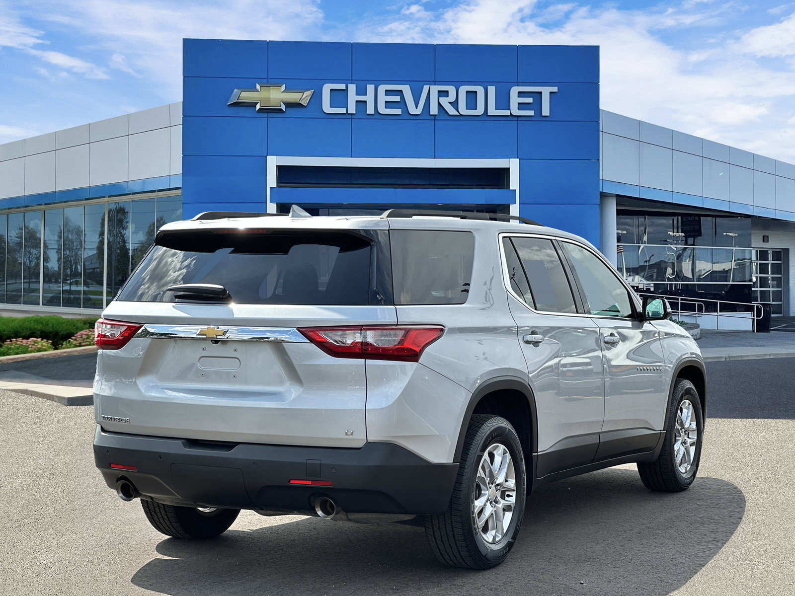 Certified 2020 Chevrolet Traverse LT FWD image 4