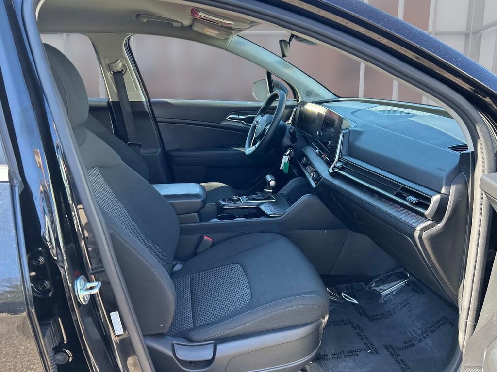 Used 2024 Kia Sportage LX image 16