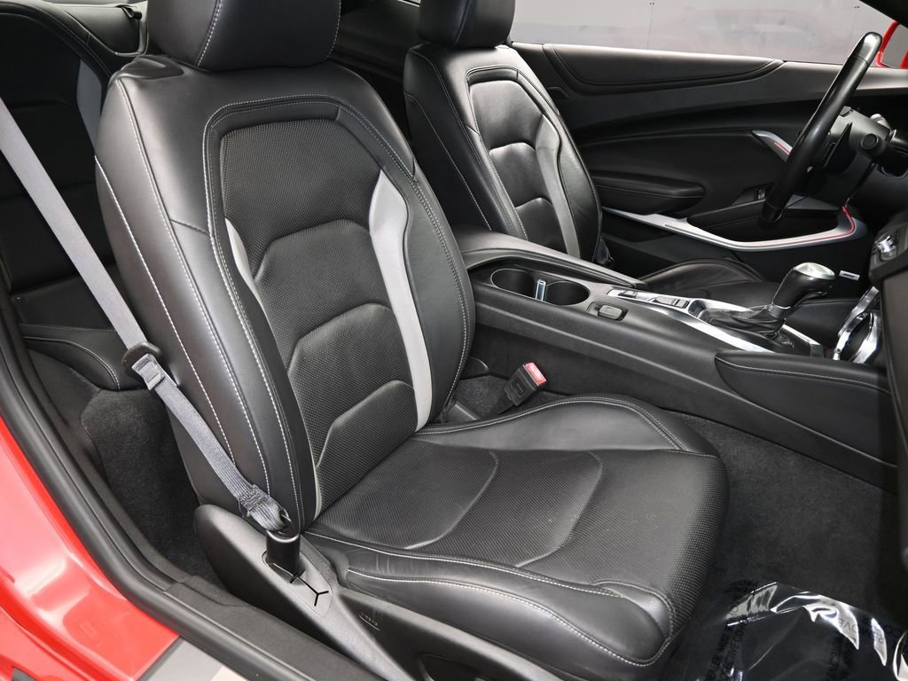 Used 2019 Chevrolet Camaro LT image 38