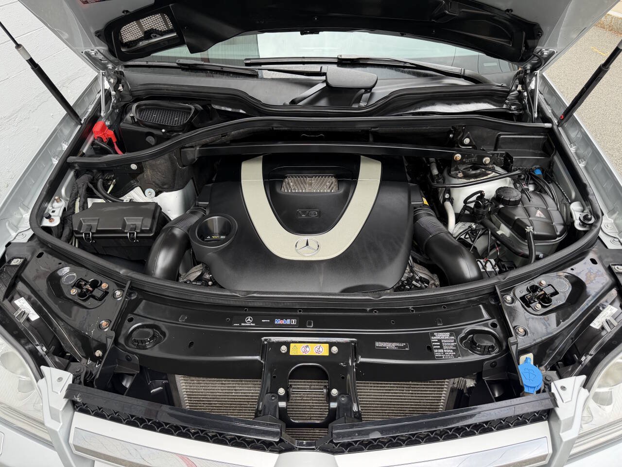Used 2012 Mercedes-Benz GL 450 4MATIC image 39