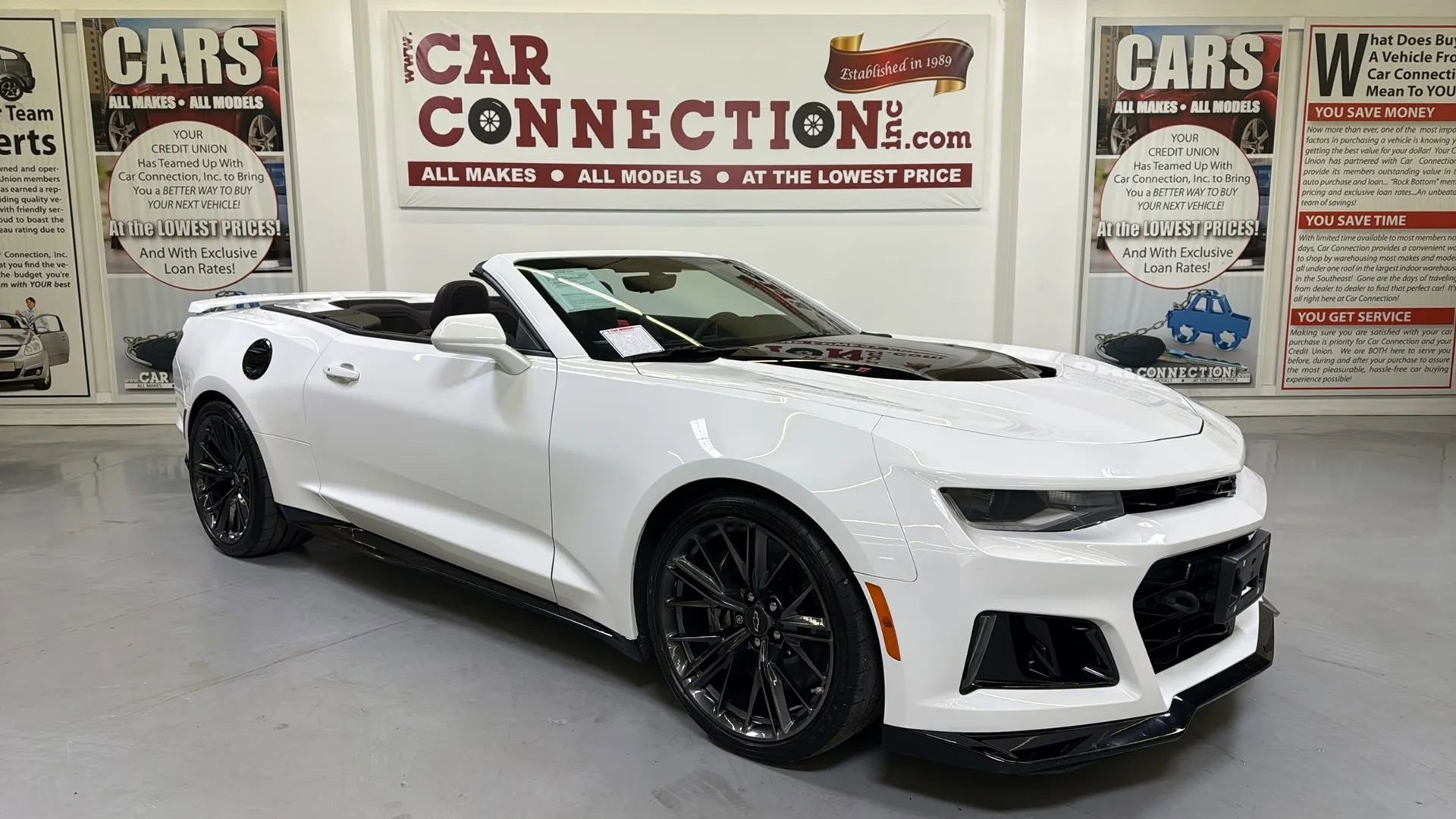 Used 2022 Chevrolet Camaro ZL1 image 2
