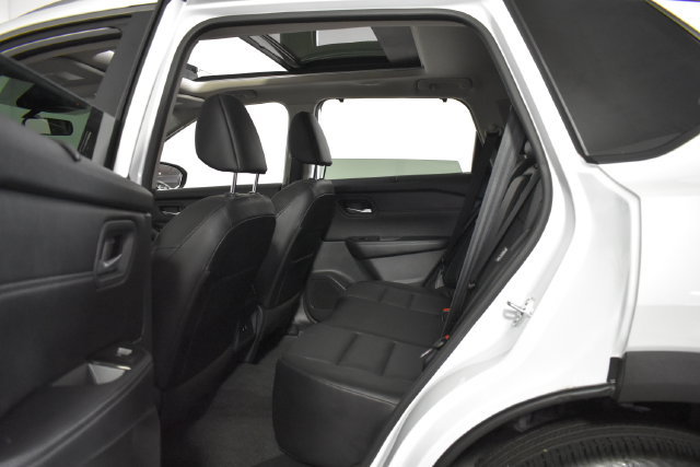 Certified 2026 Nissan Rogue SV w/ SV Premium Package AWD/4WD image 29