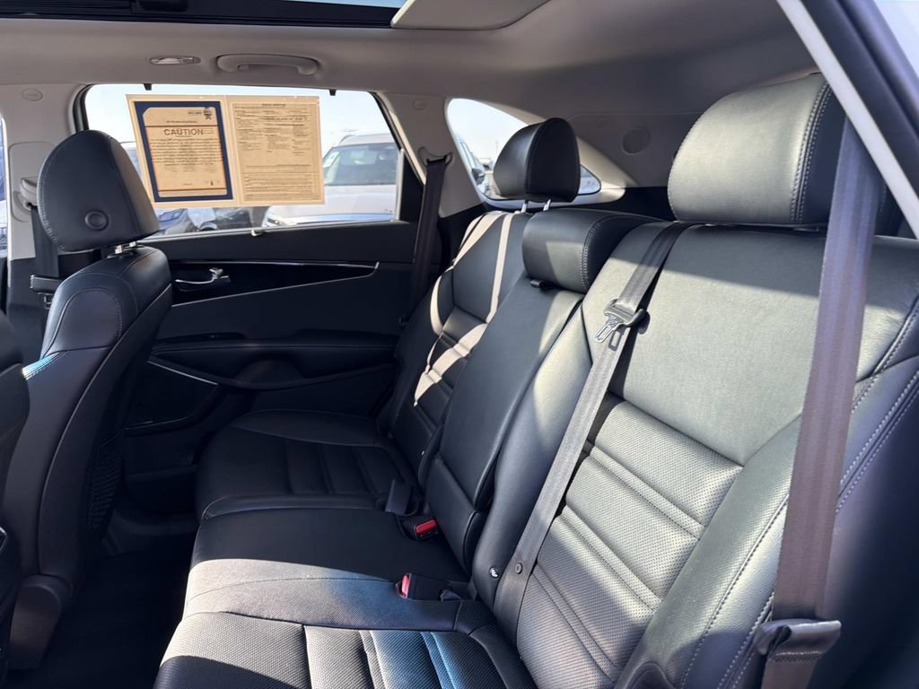 Used 2019 Kia Sorento SX FWD image 13