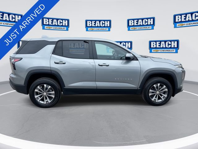 New 2026 Chevrolet Equinox LT w/ Convenience Package II FWD image 9