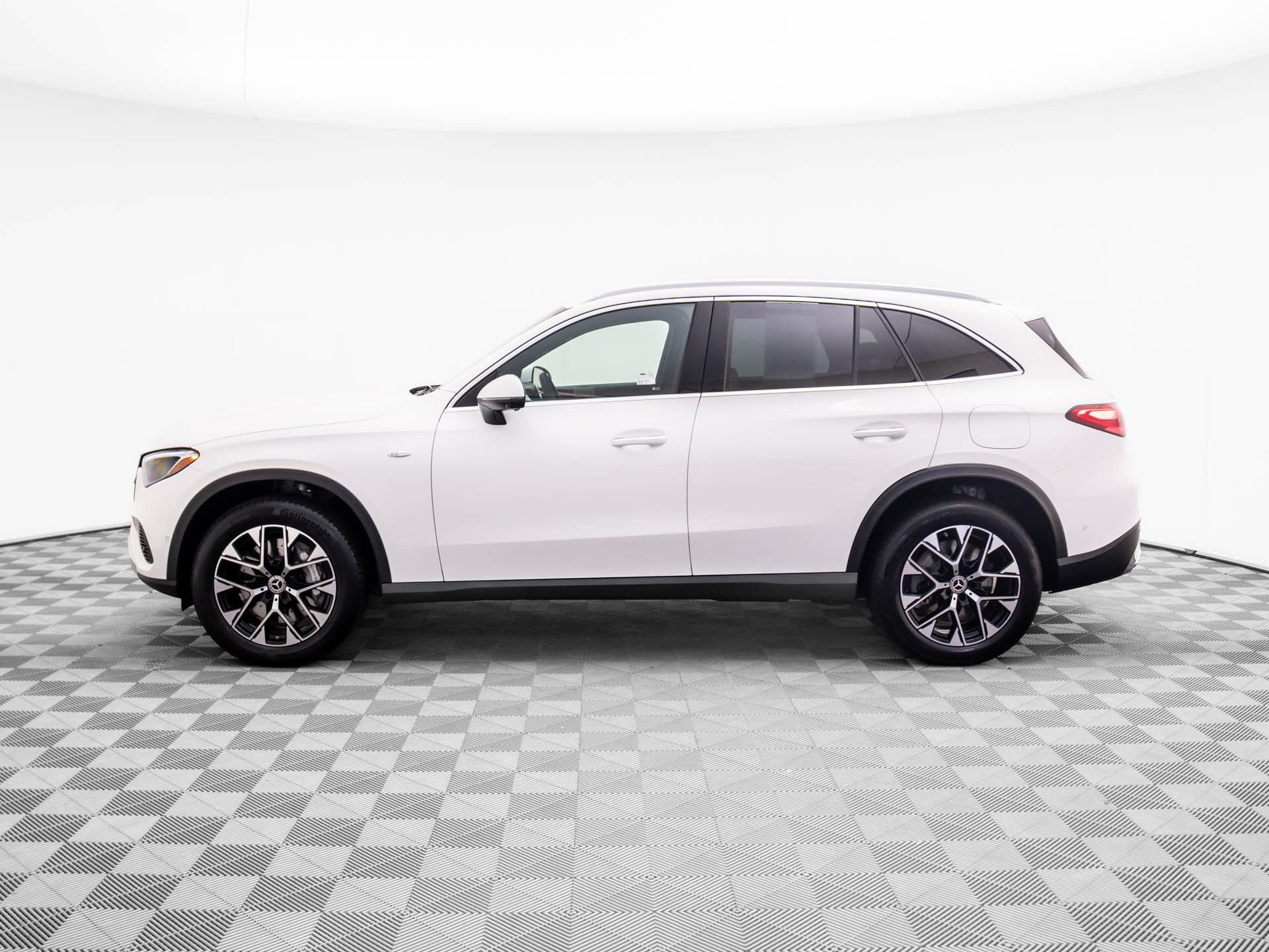 New 2025 Mercedes-Benz GLC 350e 4MATIC video 2