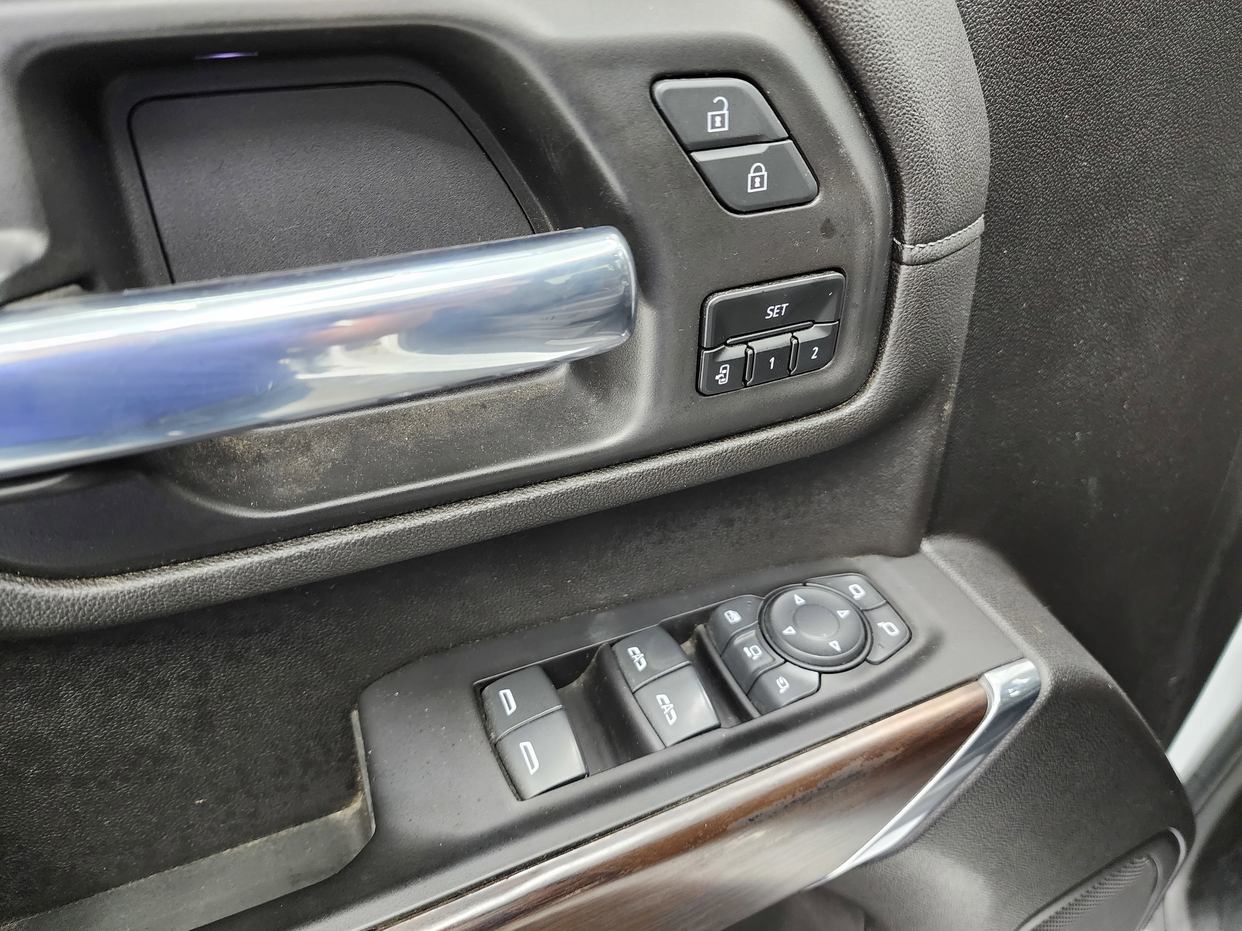 Used 2022 GMC Sierra 2500 SLT w/ SLT Convenience Package image 40