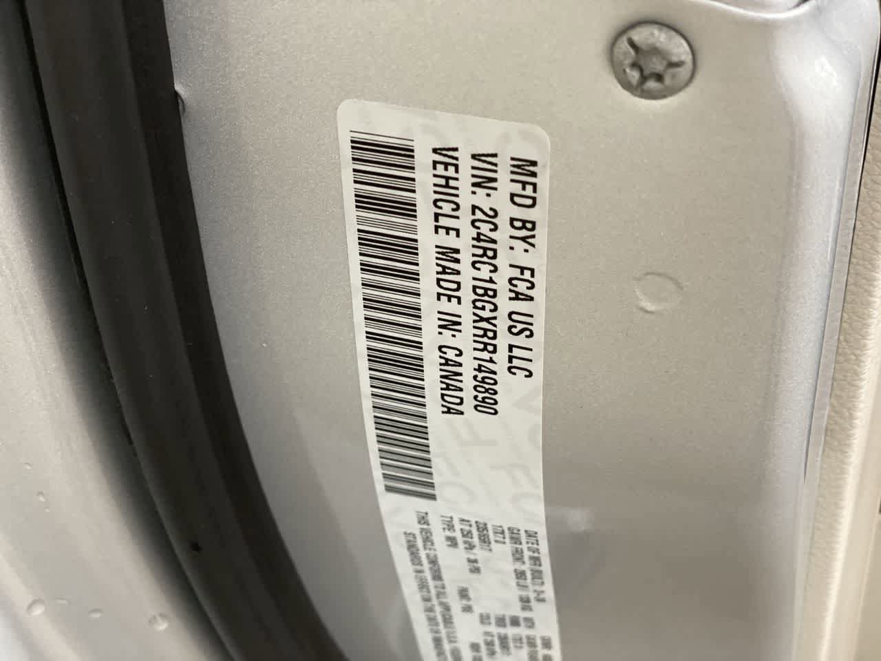 Used 2024 Chrysler Pacifica Touring-L FWD image 28
