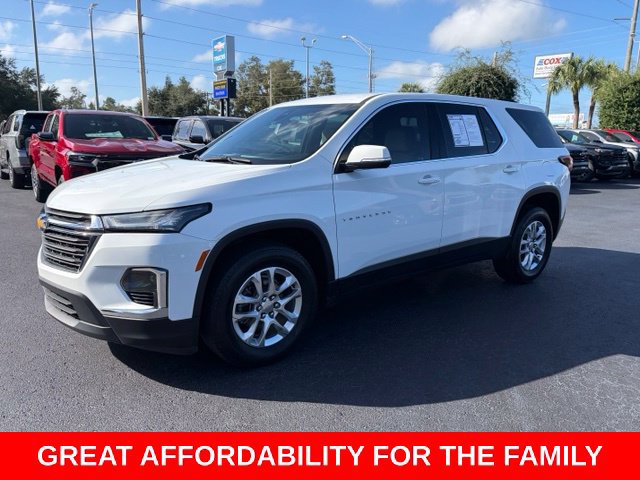 Used 2023 Chevrolet Traverse LS w/ Safety Package FWD image 3