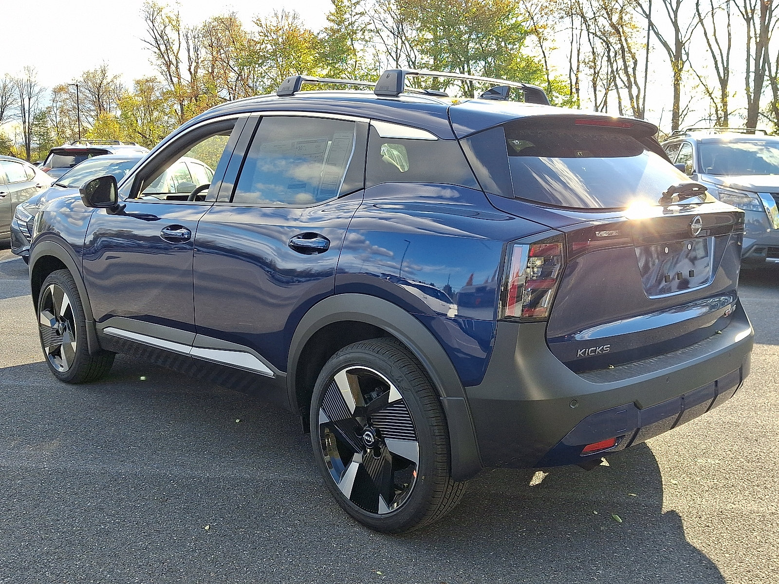 New 2026 Nissan Kicks SR w/ Cold Weather Package AWD/4WD image 3