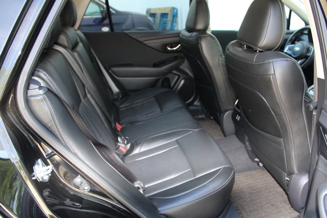 Used 2025 Subaru Outback Premium AWD/4WD image 33
