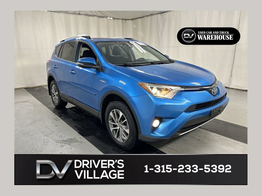 Used 2017 Toyota RAV4 XLE w/ All Weather Liner Package