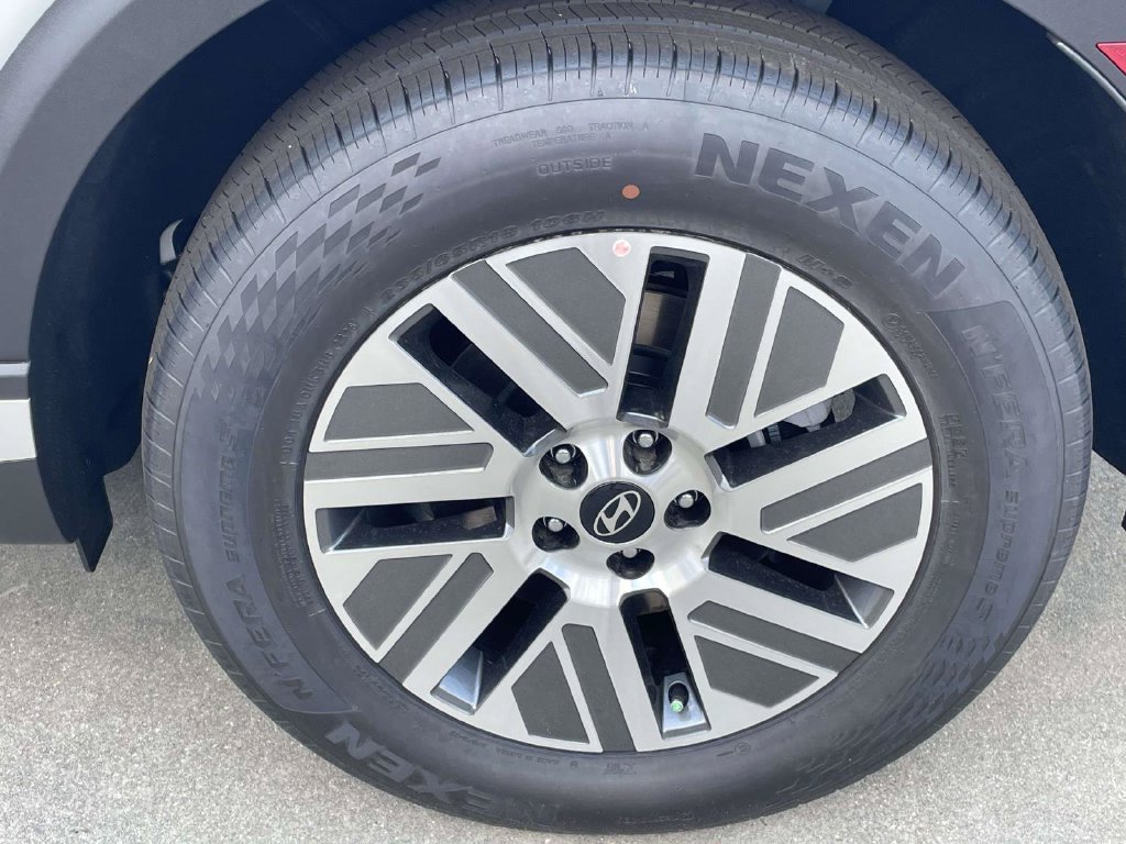 New 2027 Hyundai Palisade SEL FWD image 8
