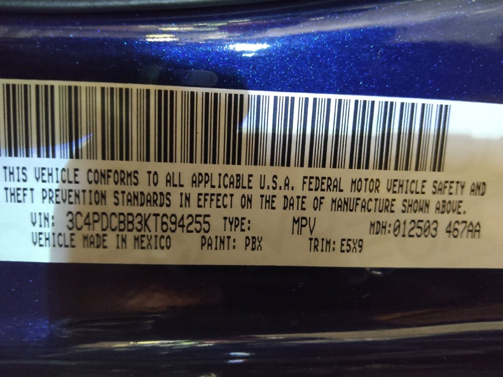 Used 2019 Dodge Journey SE image 33