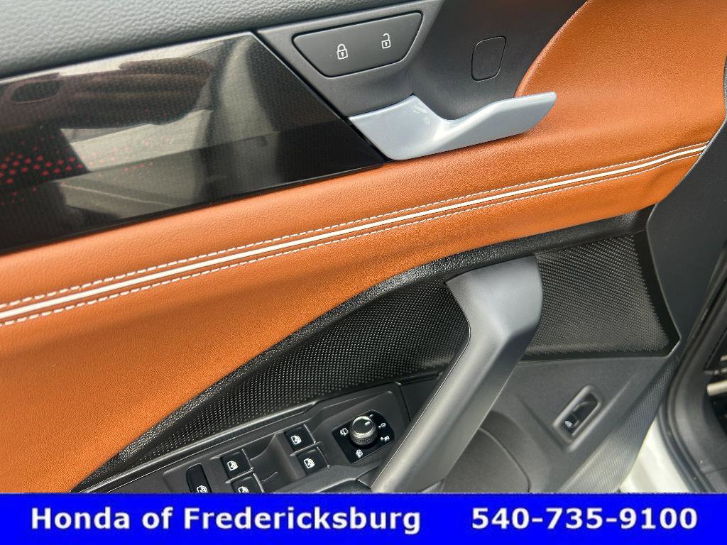 Used 2026 Volkswagen Tiguan SEL R-Line image 26