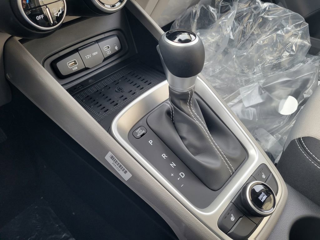 New 2026 Hyundai Venue SEL FWD image 23
