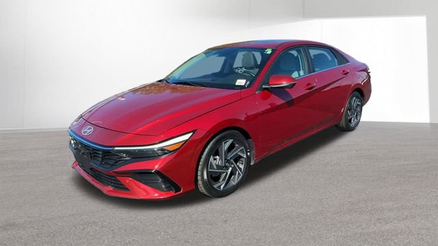 Used 2024 Hyundai Elantra Limited FWD image 4