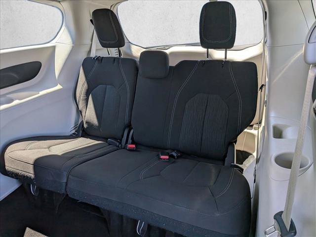 Used 2023 Chrysler Voyager LX FWD image 18