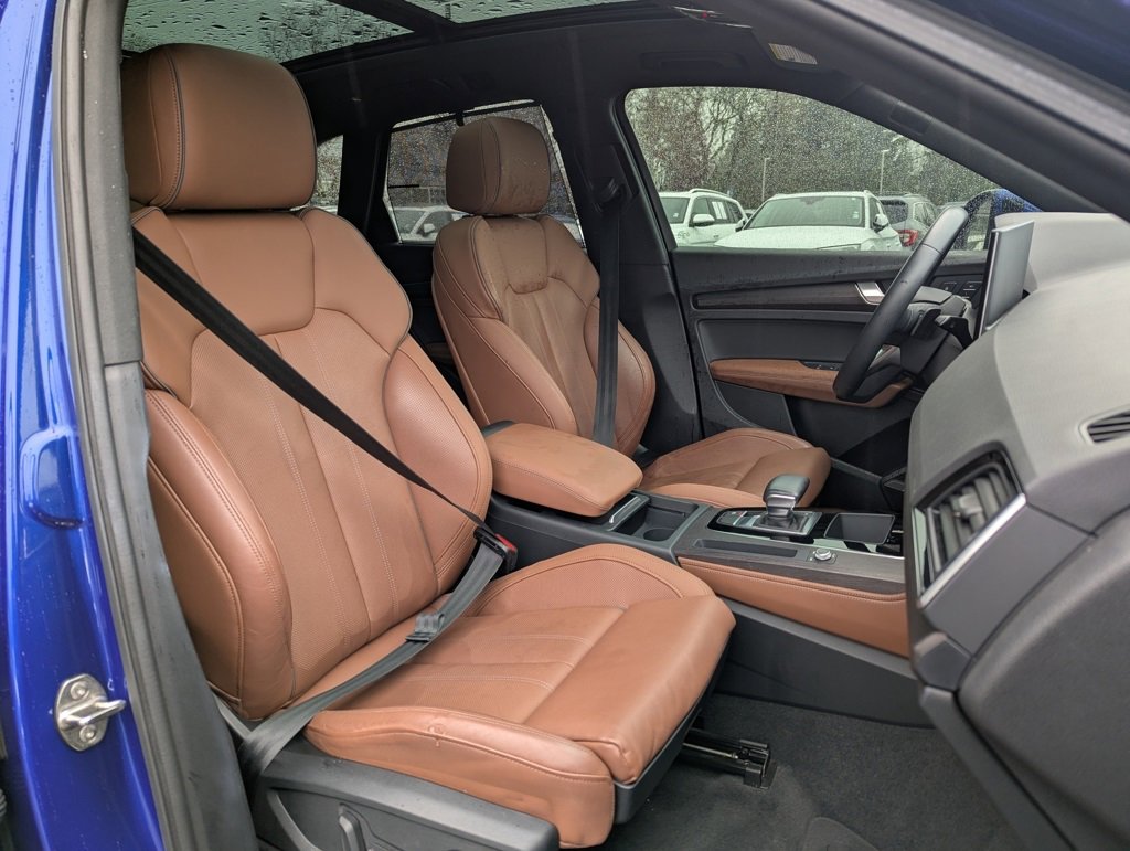 Used 2022 Audi Q5 e Prestige w/ Prestige Package image 40