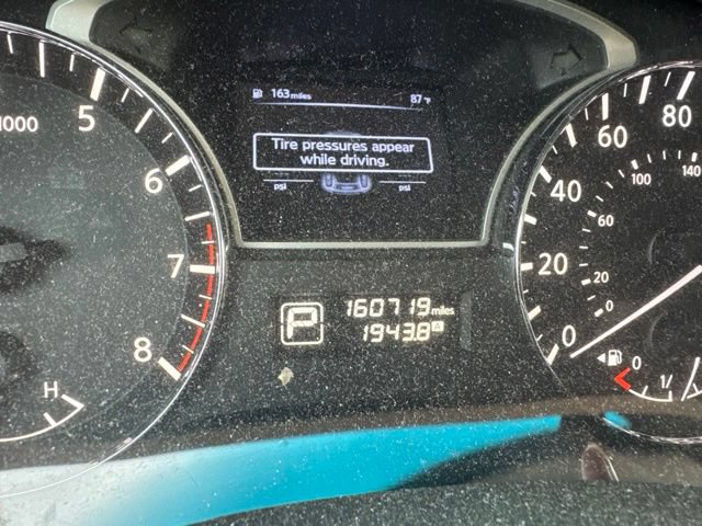 Used 2014 Nissan Pathfinder Platinum w/ Cargo Package FWD image 12