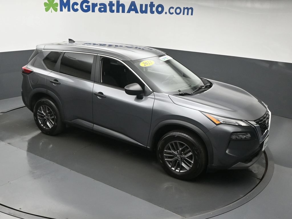 Used 2023 Nissan Rogue S AWD/4WD image 3