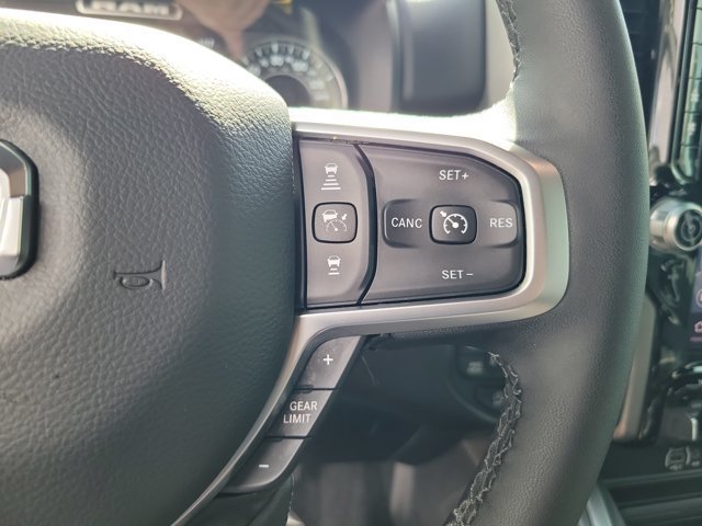 Used 2025 RAM 1500 Big Horn AWD/4WD image 24