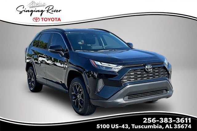 Used 2025 Toyota RAV4 LE AWD/4WD image 1