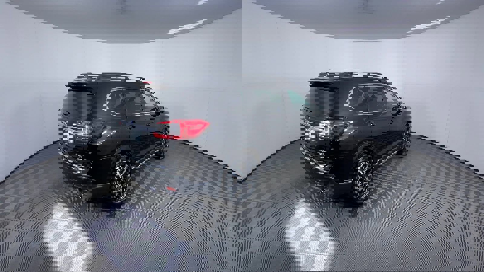 Used 2023 Subaru Ascent Limited w/ Technology Package image 8