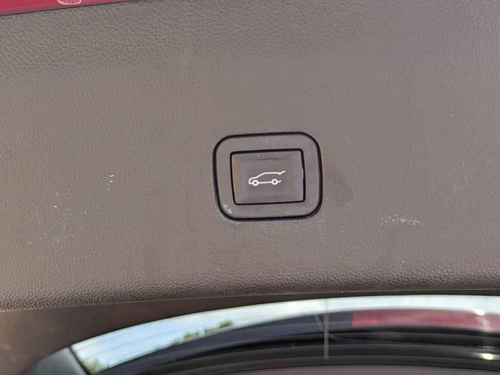 Used 2019 Buick Enclave Essence FWD image 14