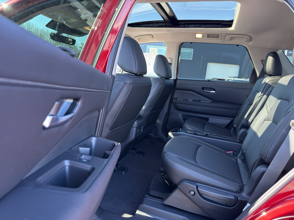 New 2026 Nissan Pathfinder SL AWD/4WD image 30