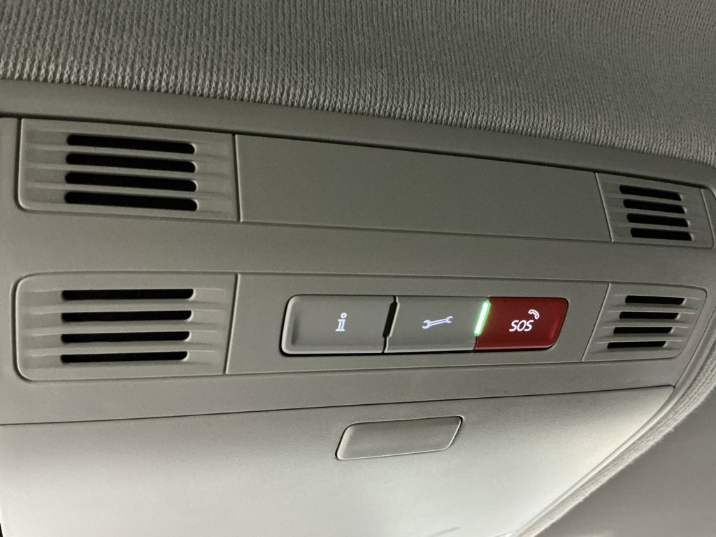 Used 2023 Volkswagen Tiguan S image 10