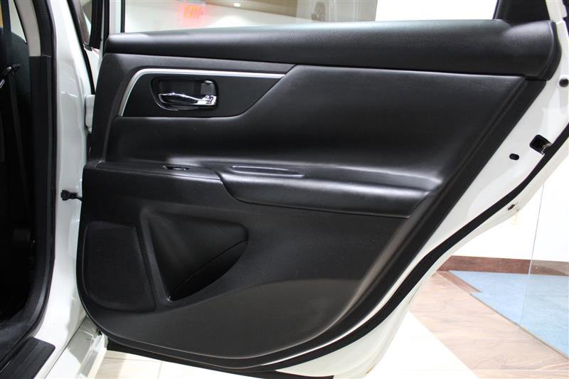 Used 2016 Nissan Altima 2.5 SR image 29