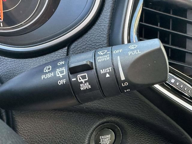 Certified 2019 Jeep Cherokee Limited w/ Technology Group image 34