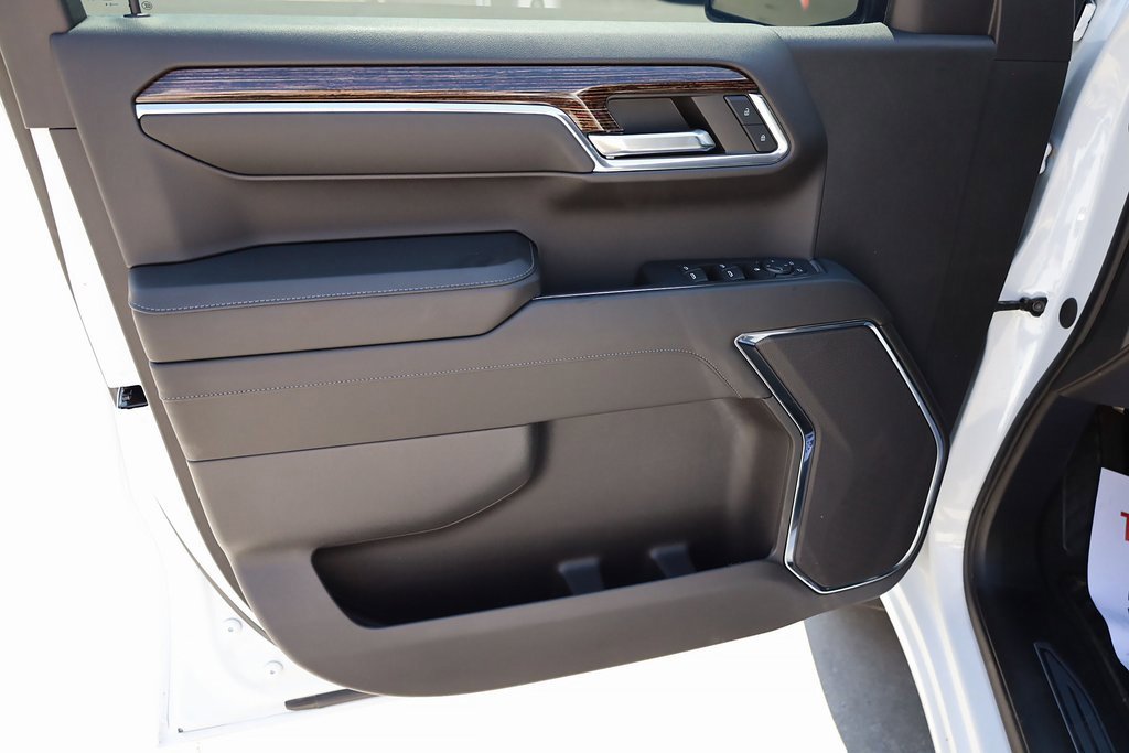 Used 2024 GMC Sierra 1500 Elevation image 10