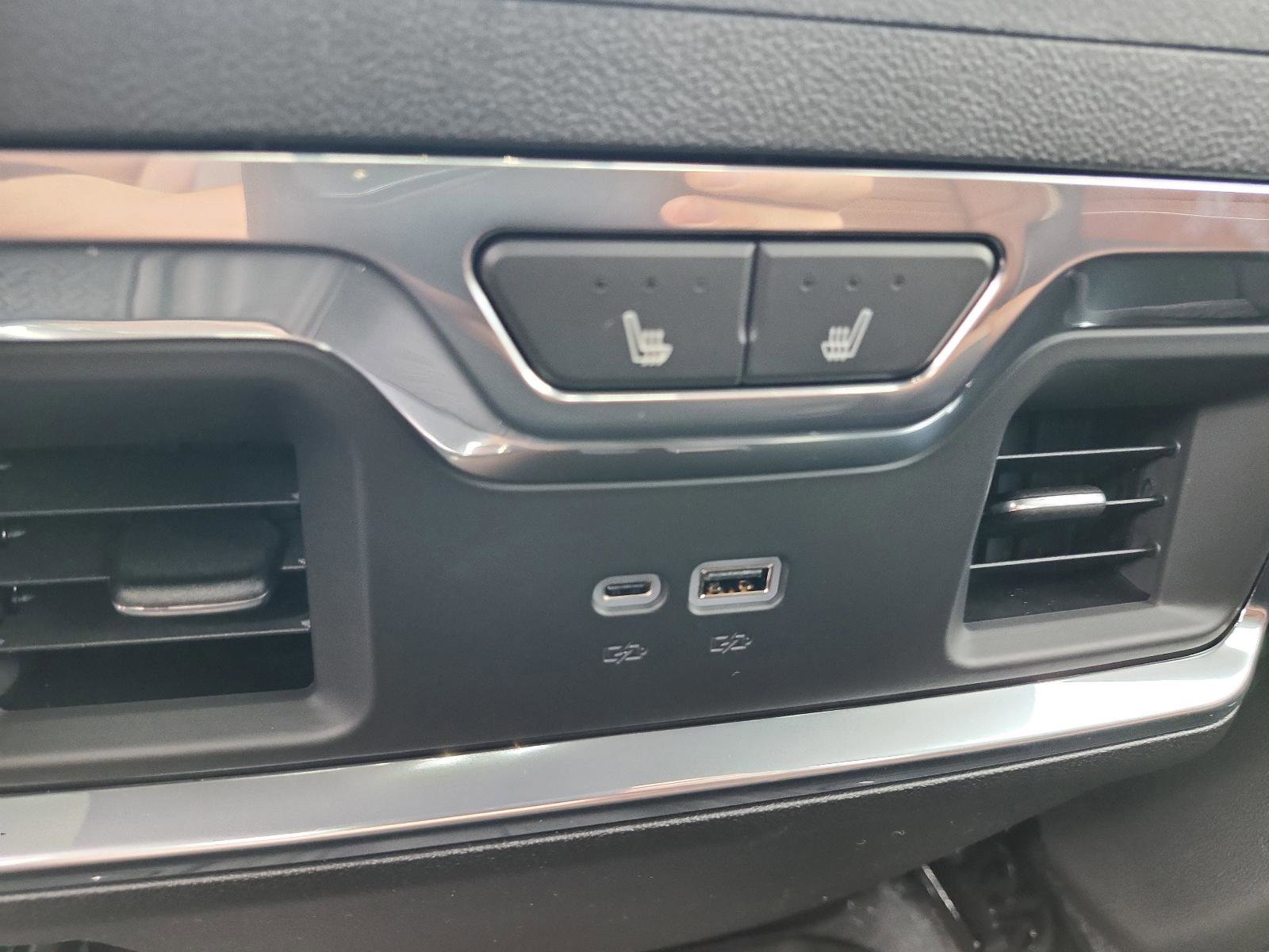 New 2026 GMC Sierra 2500 Denali Ultimate image 13
