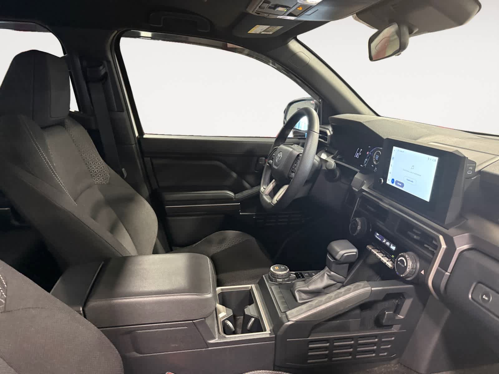 Used 2025 Toyota 4Runner SR5 AWD/4WD image 16