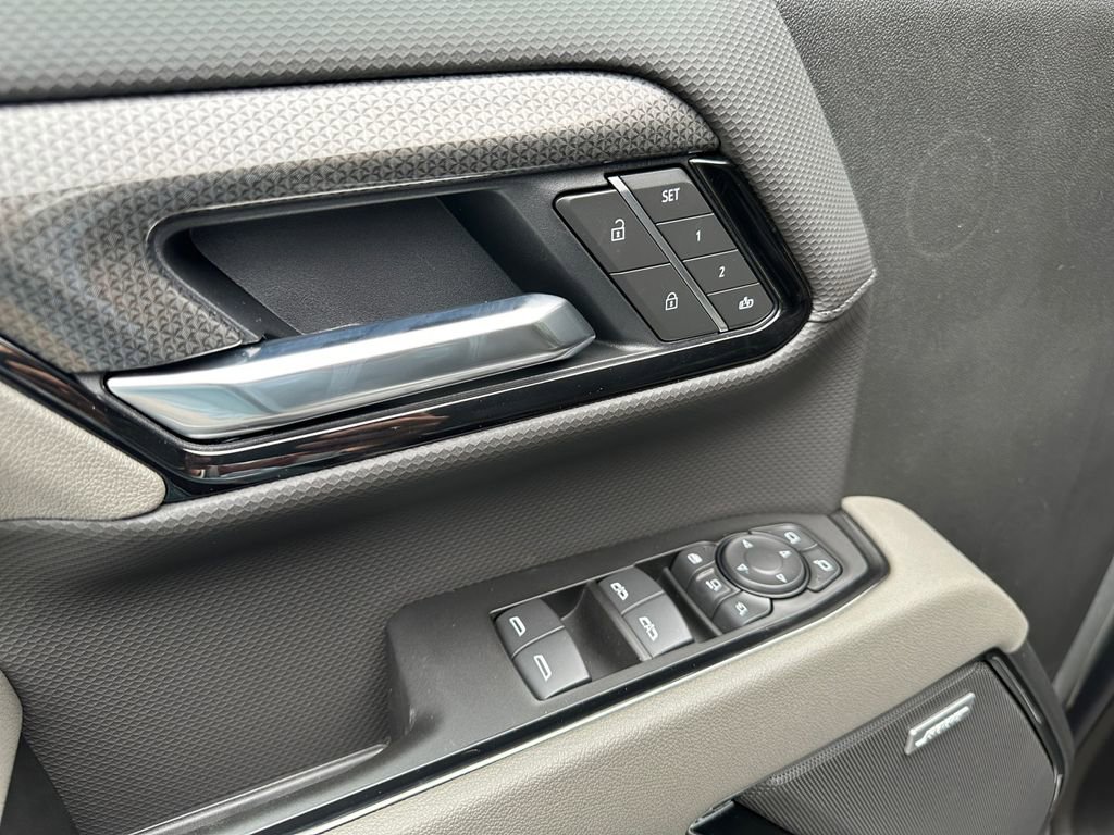 New 2026 Chevrolet Silverado 2500 ZR2 w/ LPO, Dark Essentials Package image 23