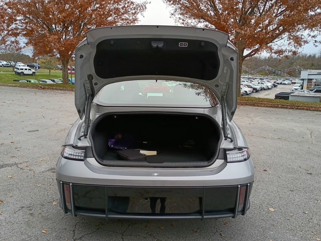 Used 2023 Hyundai Ioniq 6 SE image 11