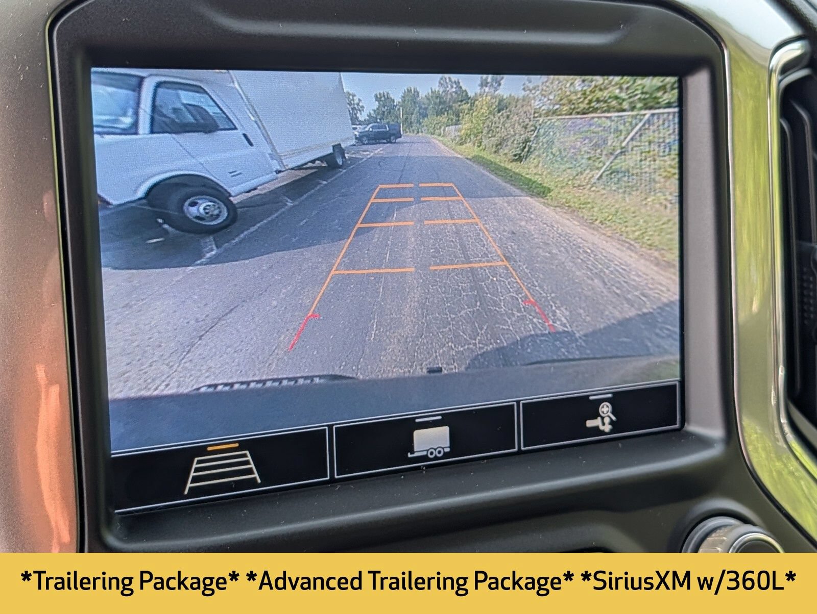 Used 2020 Chevrolet Silverado 1500 RST AWD/4WD image 8