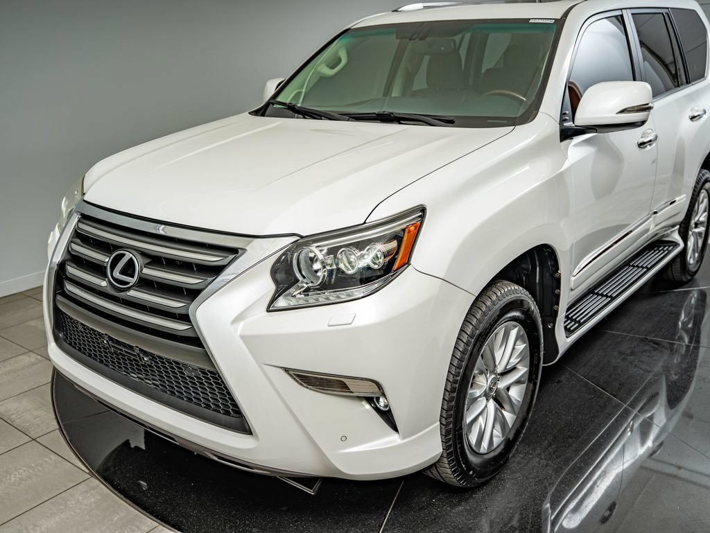 Used 2014 Lexus GX 460 w/ Premium Package AWD/4WD image 14