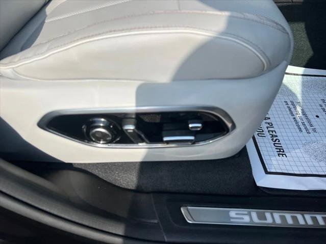 Certified 2021 Jeep Grand Cherokee L Summit w/ Advanced Protech Group IV AWD/4WD image 53