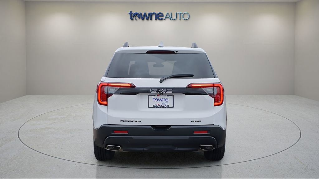 Used 2023 GMC Acadia SLT w/ Elevation Edition image 8