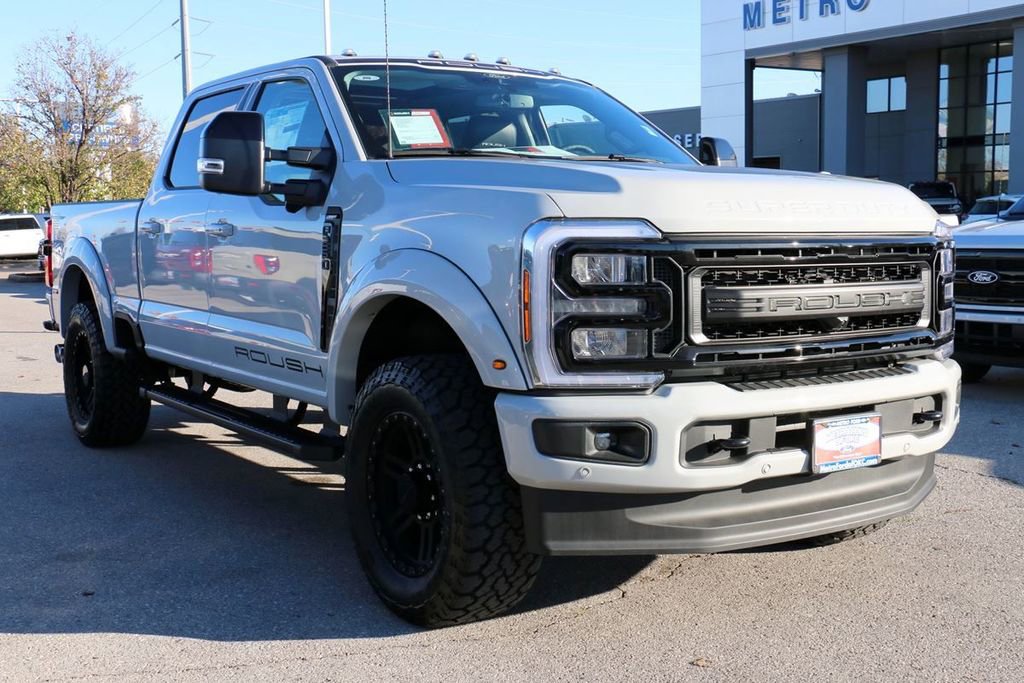 New 2026 Ford F250 Lariat w/ Black Appearance Package image 4