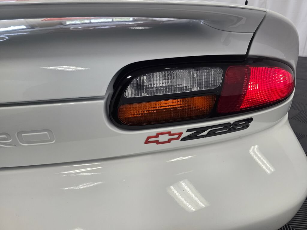 Used 1997 Chevrolet Camaro SS w/ Preferred Equipment Group 2 RWD image 29