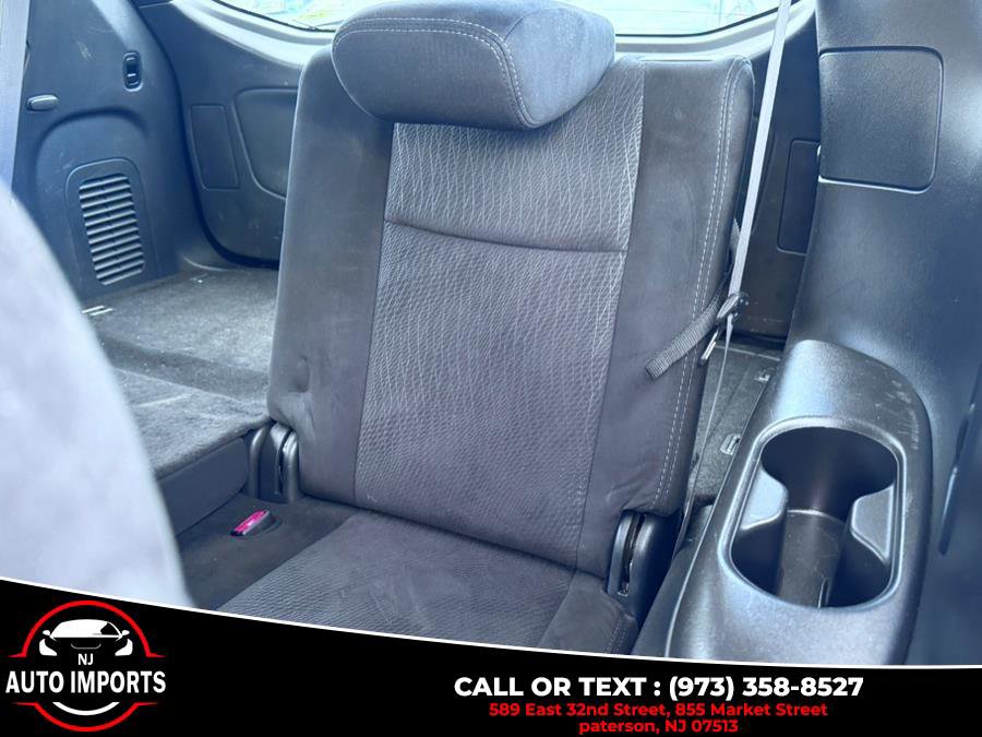 Used 2015 Nissan Pathfinder SV w/ Trailer Tow Package image 17