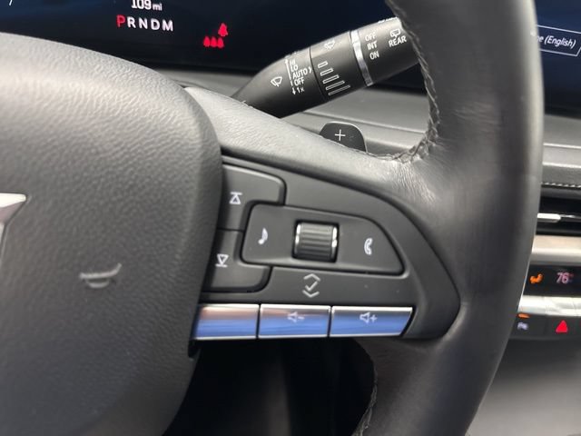 Used 2024 Cadillac XT4 Premium Luxury FWD image 12