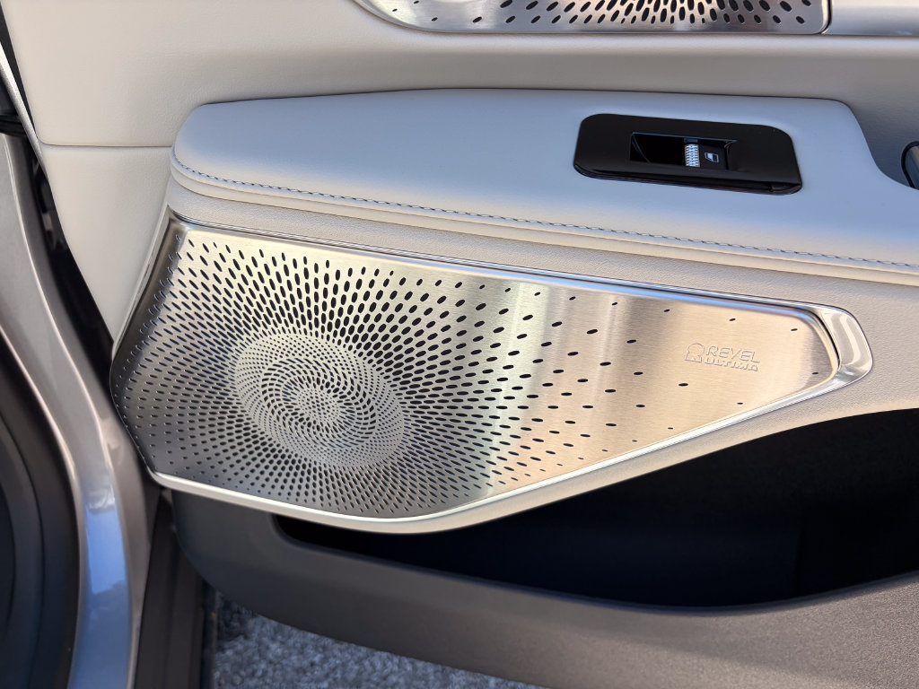New 2026 Lincoln Nautilus Reserve AWD/4WD image 35