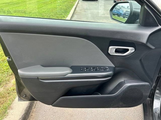 Used 2025 Kia K4 FWD image 11