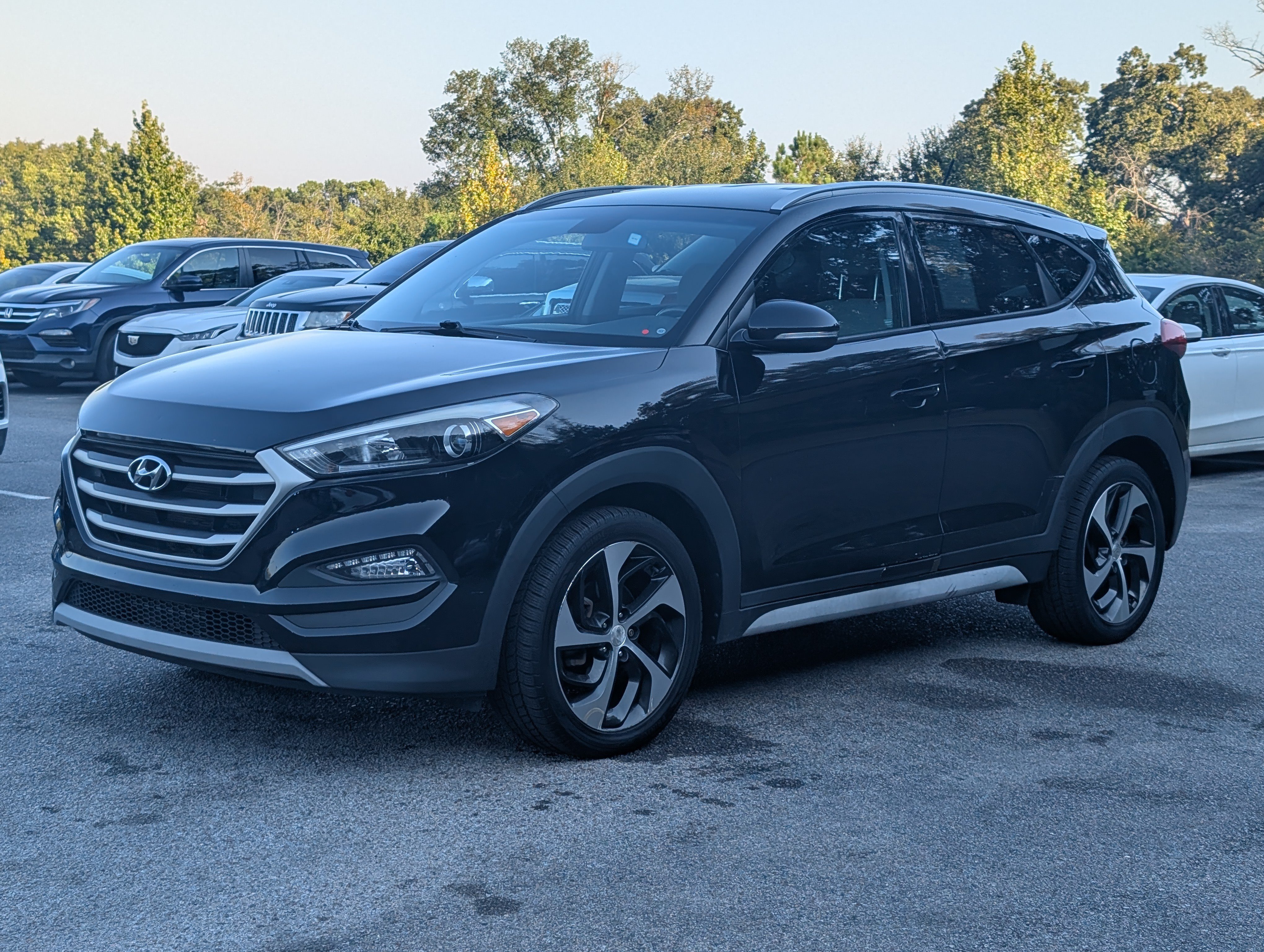 Used 2017 Hyundai Tucson Sport FWD image 5