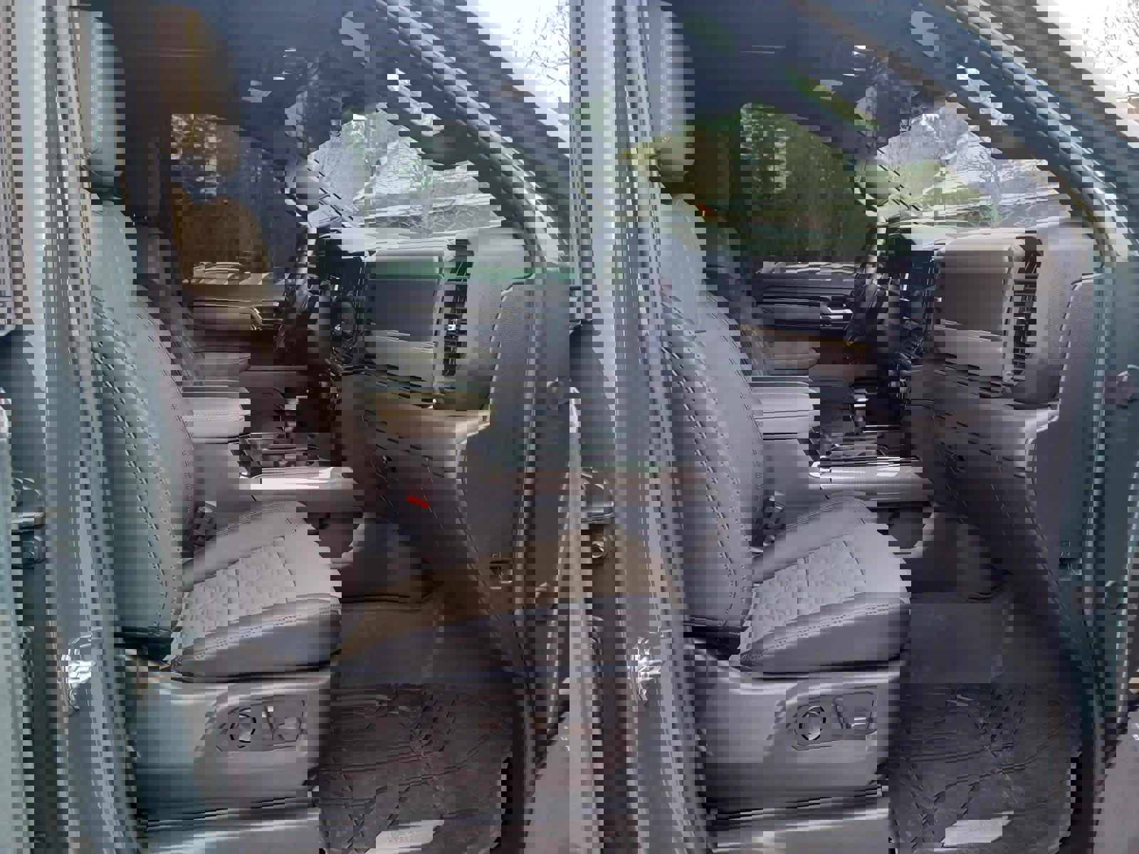 Used 2026 Chevrolet Silverado 1500 ZR2 image 26